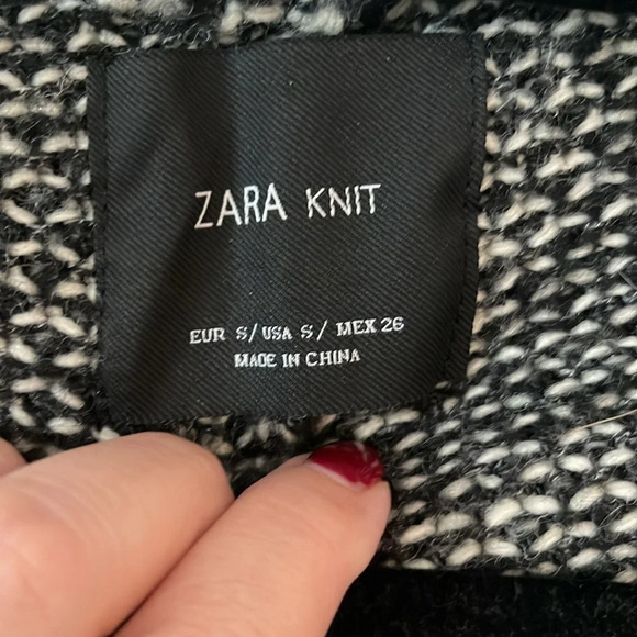 Zara Knit | Open Cardigan with Hoodie and Pockets | Black and White | Sz S - Picture 3 of 6